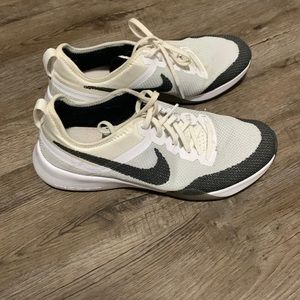 Women’s running shoes